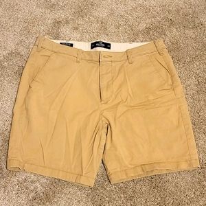 Hollister khaki shorts